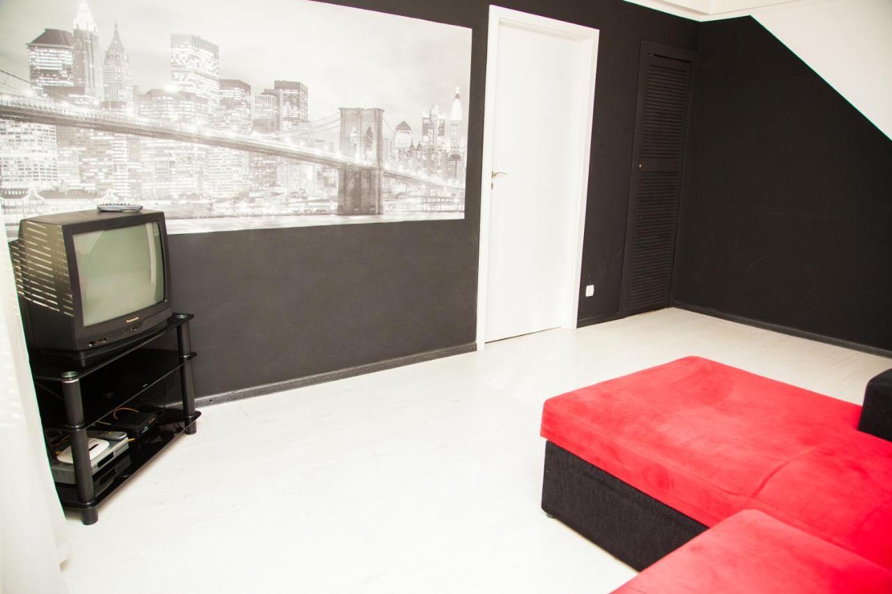 2Rooms Semi-Luxury Apartment On Pochtovaya 167-A Street Zaporizhia ภายนอก รูปภาพ